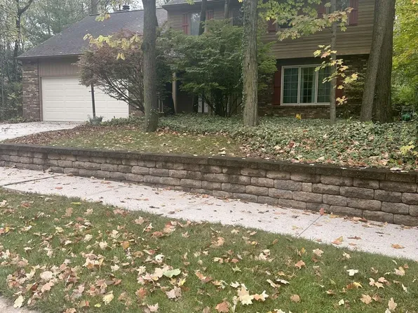 1416 Windsor Woods Blvd S, Fort Wayne, IN 46845