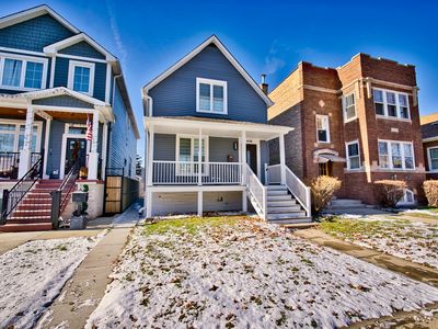(Undisclosed Address), Chicago, IL, 60630