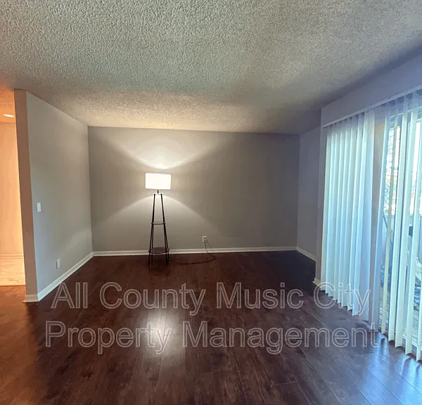 515 Basswood Ave #J-92 — Photo 1