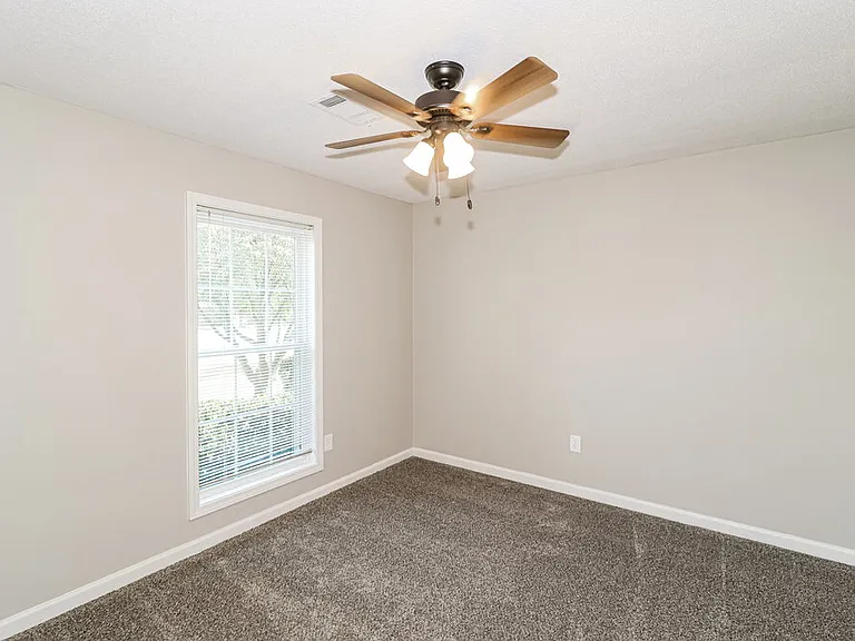 6708 Dawnhill Rd — Photo 13