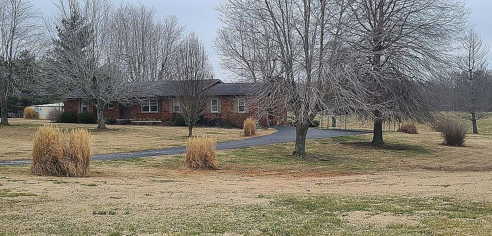 1st image of 646 New Salem Cir