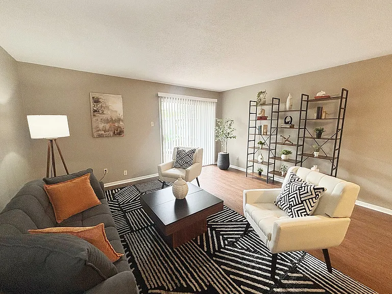 Riverbend - Living Area