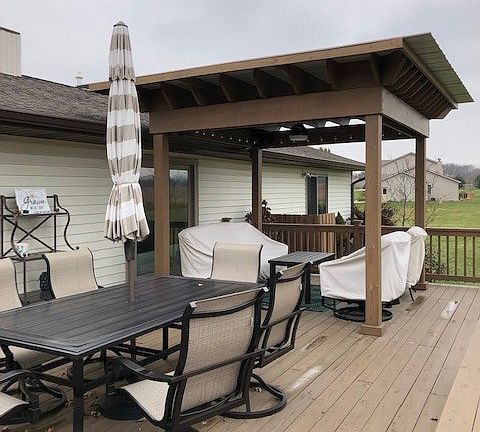 3rd image of 628 Lakeview Dr