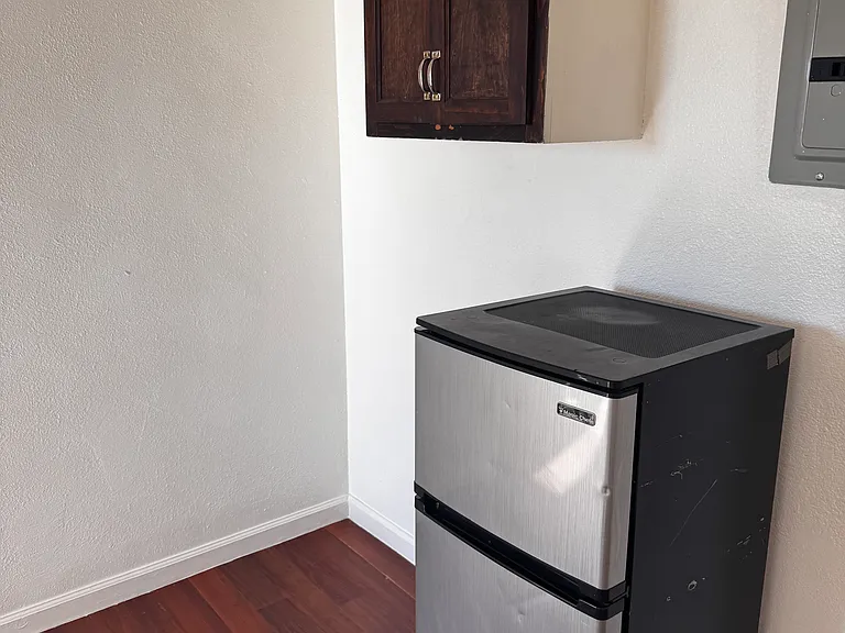 8557 Juniper Ave #8 — Photo 7