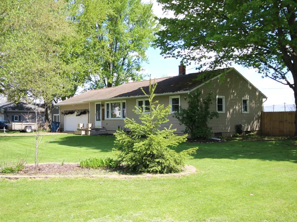 16389 S 24th St, Vicksburg, MI 49097