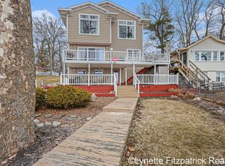 11964 Reyburn Dr NE, Sparta, MI 49345