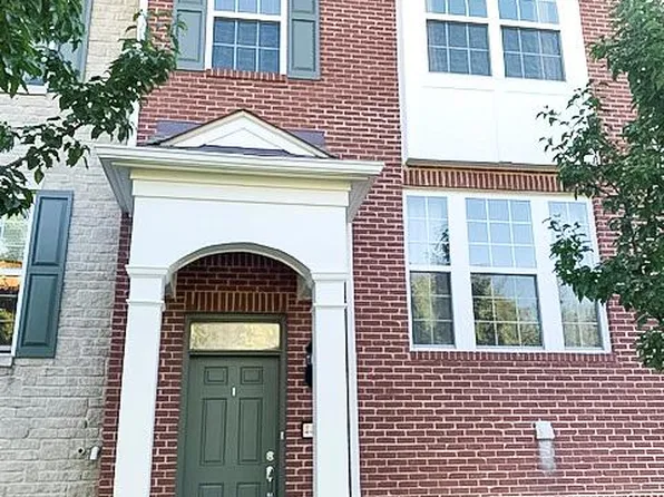 44476 Gwinnett Loop, Novi, MI 48377