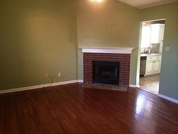4th image of 8379 Bridge Creek Dr