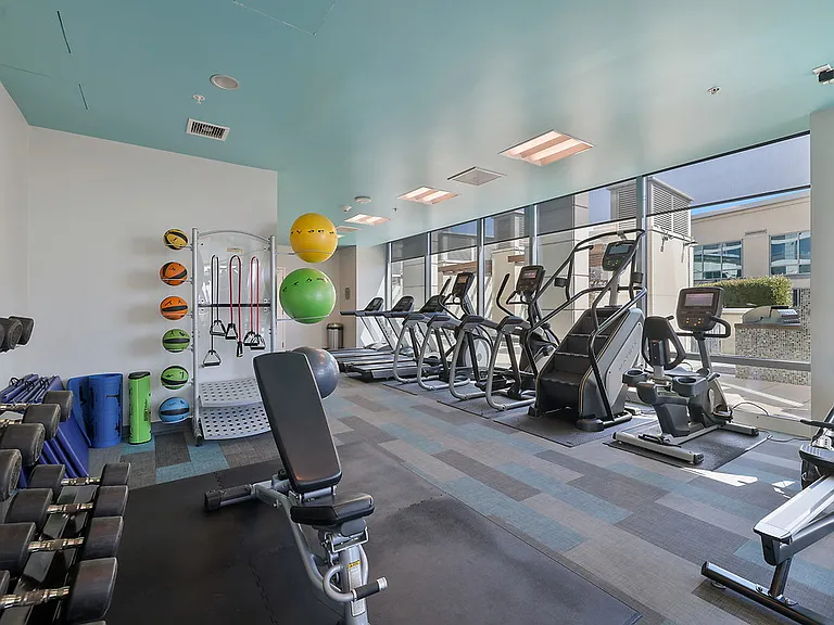 360 Residences — Photo 51
