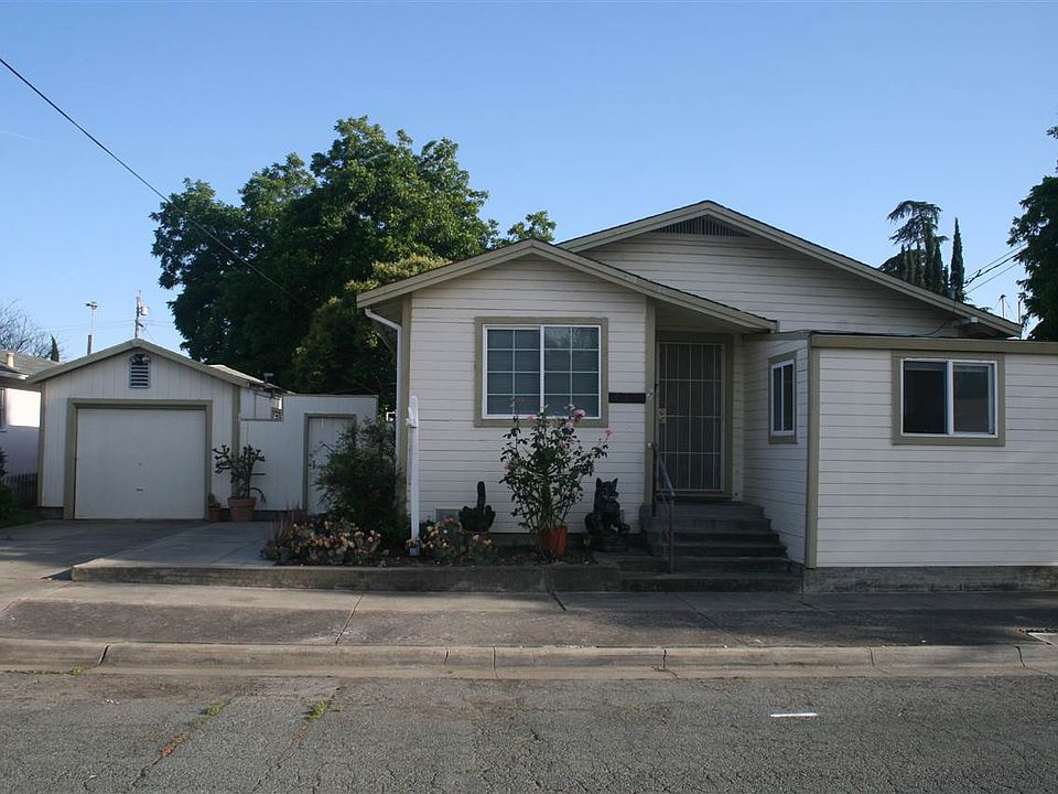 1st image of 625 W 13th St