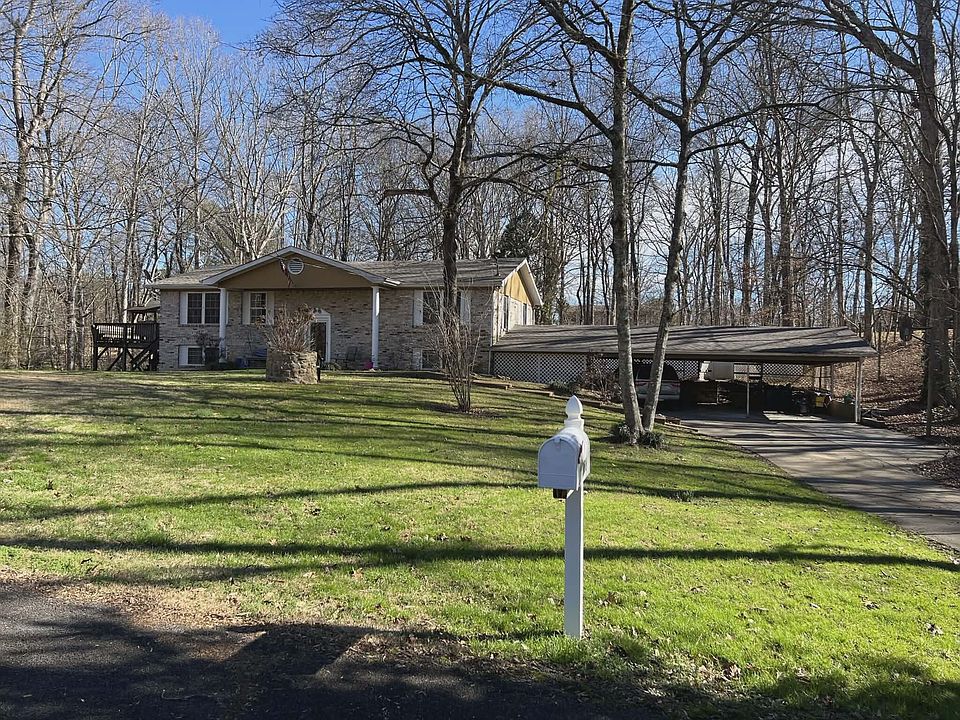 1st image of 156 Chestuee Ln NE