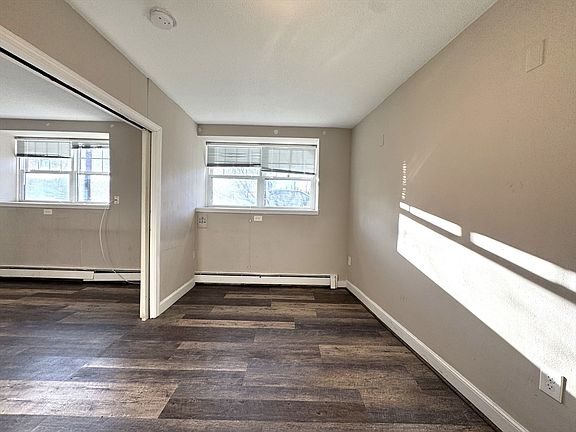 5th image of 625 Main St APT 39