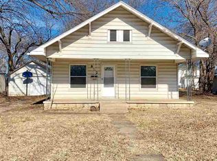 612 W 10th St, Newkirk, OK 74647