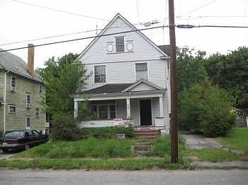 1st image of 348 W Glenaven Ave