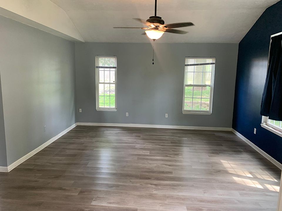 2nd image of 21 Meadow Ln