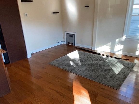 3rd image of 1821 Rockaway Pkwy #3