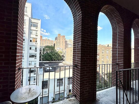 5th image of 430 E 77th St APT 7B