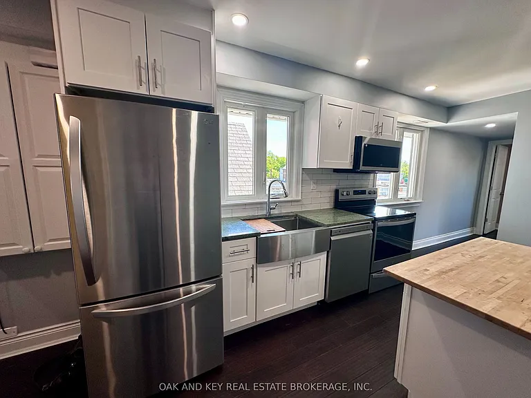 6 Lapp St #UPPER — Photo 8