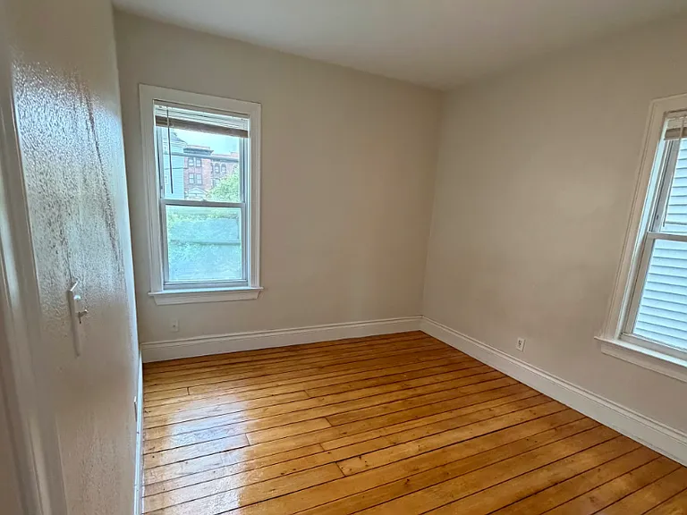 255 Fountain St, Unit 2 Fall River, MA 3 Bedrooms 1 Bathroom — Photo 21