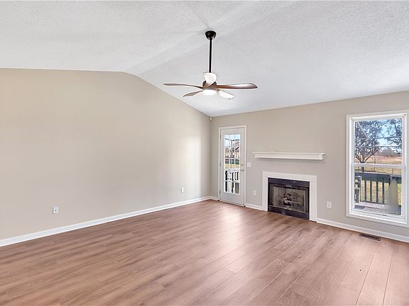 4th image of 114 Meadowood Dr
