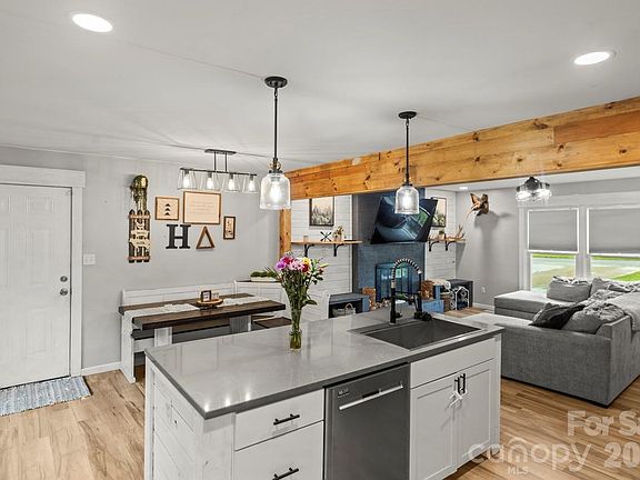 4th image of 2097 Ala Ln