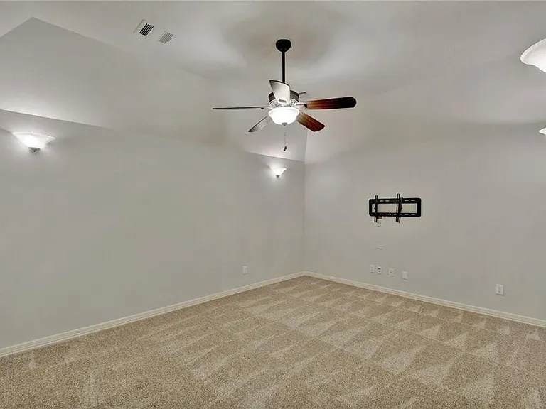 2814 Cool River Loop — Photo 32