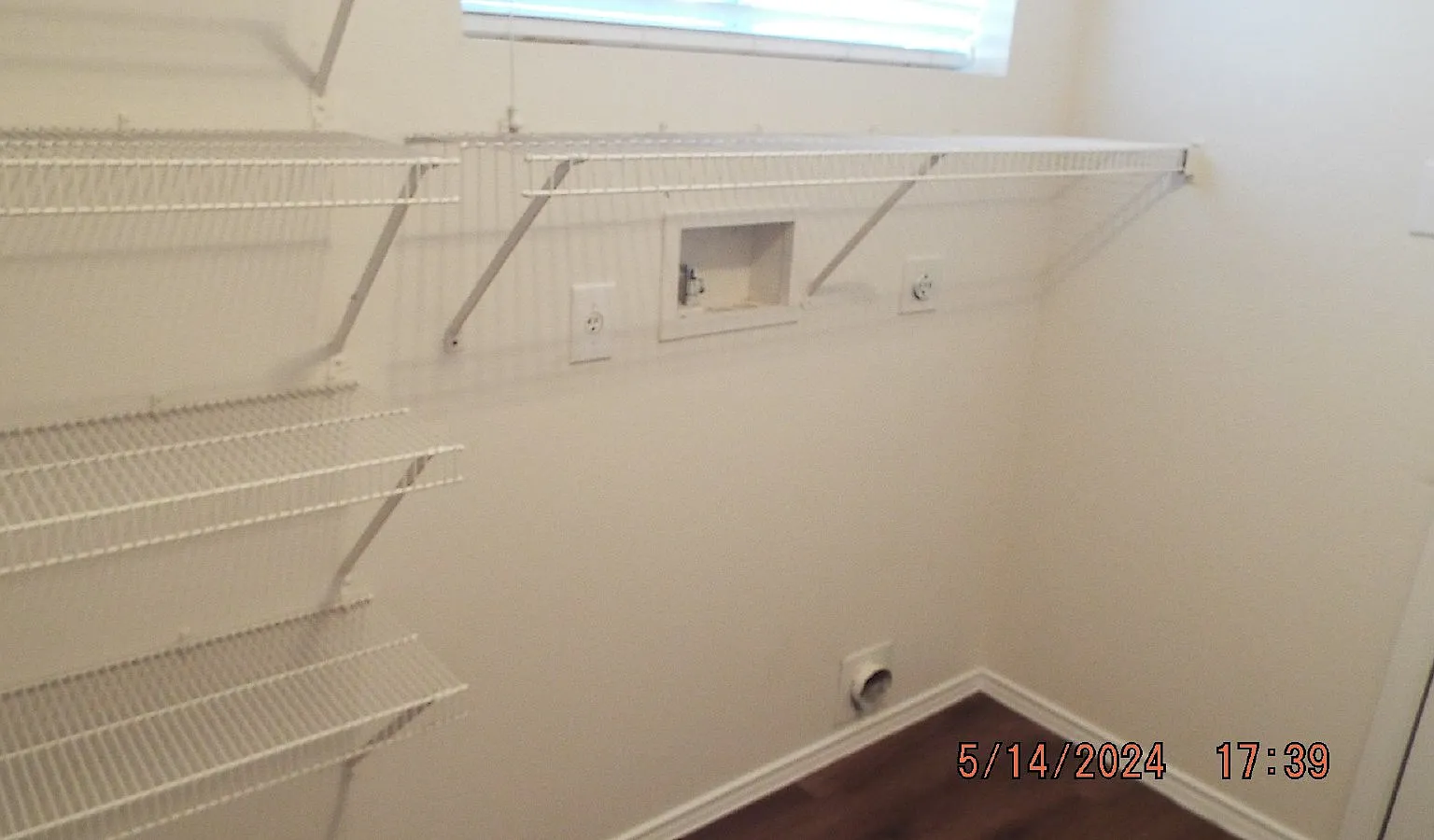 4 bed, 3.5 bath, 3744 sqft, $2,695 — Photo 4
