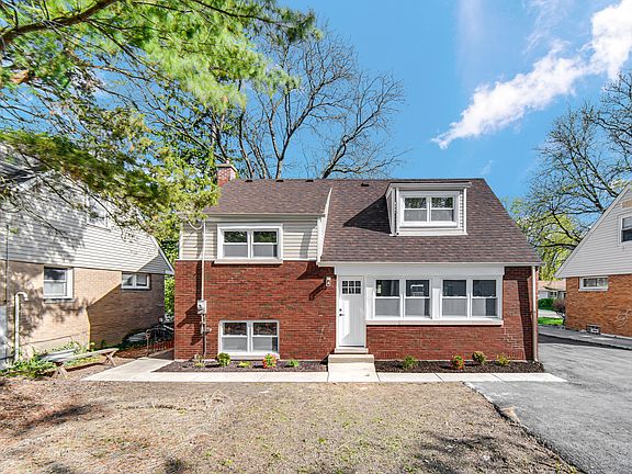 3rd image of 2127 Downey Rd