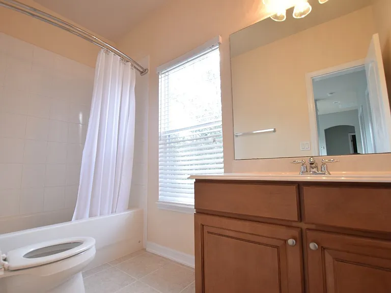 1619 Hanks Ave — Photo 17