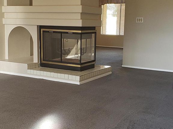 3rd image of 5846 E Fox Cir