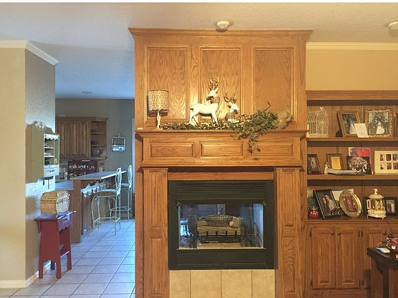 2nd image of 302 Teri Ln