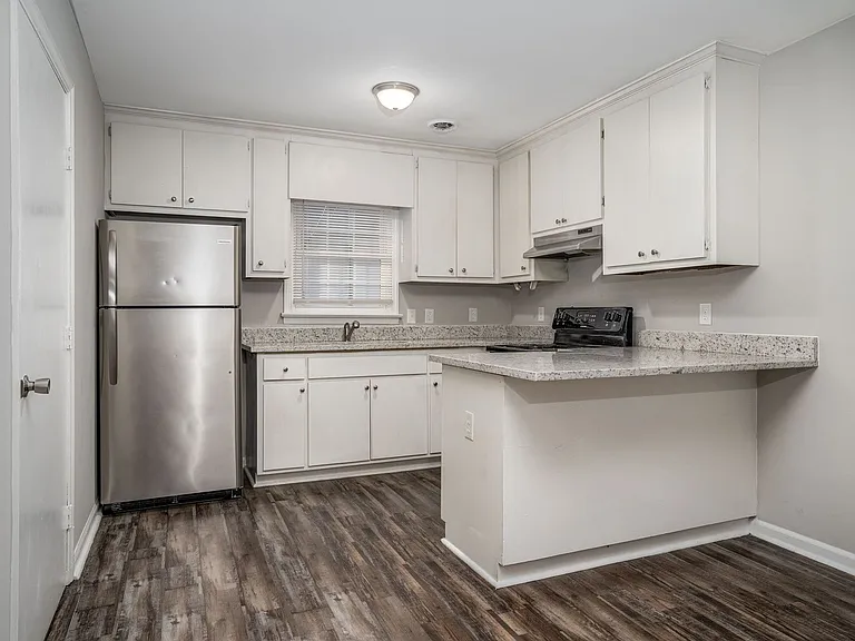101-131 Nandina Ct — Photo 8