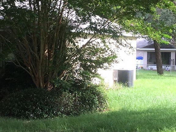 4th image of 234 Marion Oaks Ln