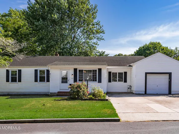 211 Van Sant Avenue, Linwood, NJ 08221