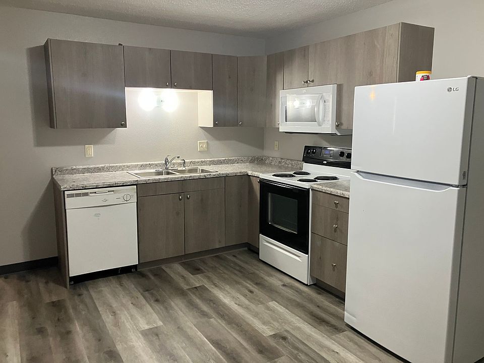1st image of 1511 1st Ave NW #3
