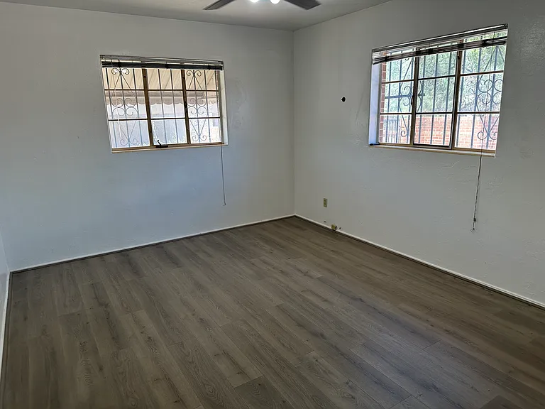 1739 E Edison St — Photo 13