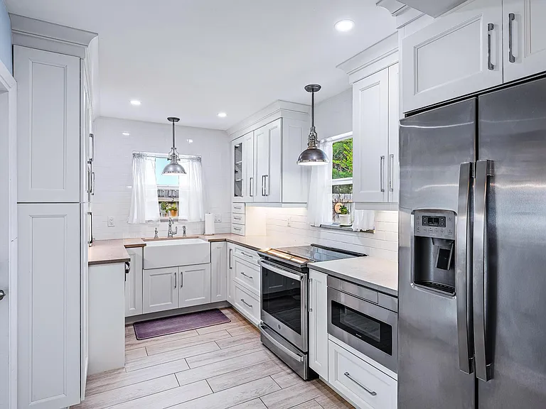 1869 Circle Dr — Photo 7