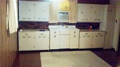 5th image of 2663 South Blvd
