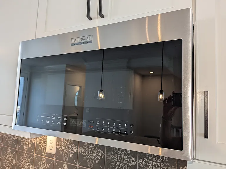 Air fryer and microwave