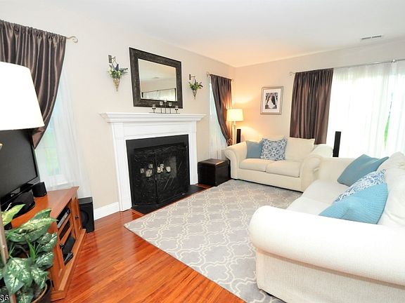 3rd image of 224 McAuliffe Ct