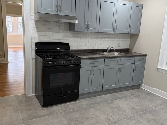 2nd image of 431 S 14th St Floor 1