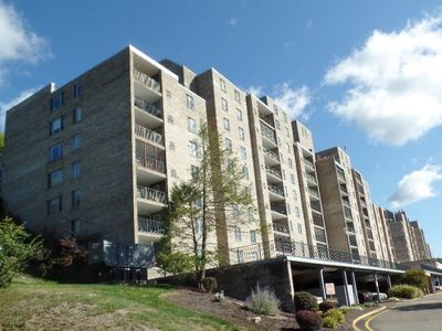 2160 Greentree Rd APT 701W, Pittsburgh, PA, 15220
