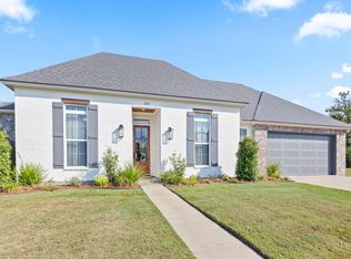 108 Sanctuary Ln, Lafayette, LA 70503