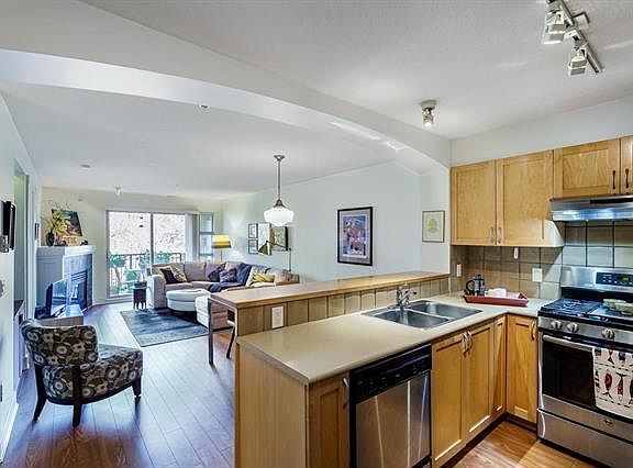 3rd image of 2338 Western Pkwy #308