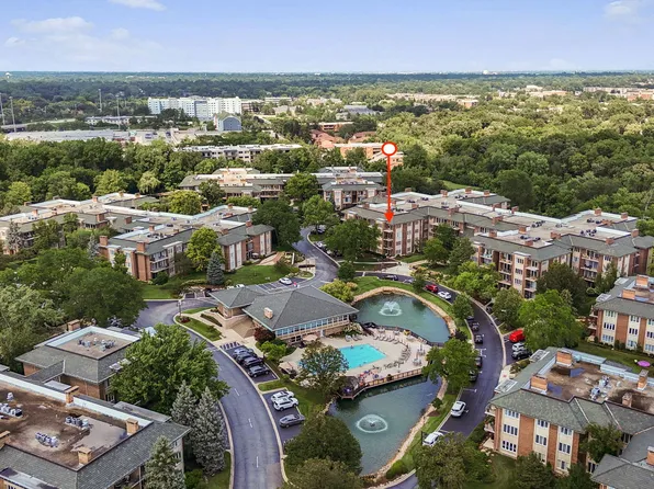 5 Oak Brook Club Dr APT P3n, Oak Brook, IL 60523