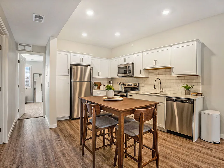 4324 Pine Forest Blvd NE #8 — Photo 8