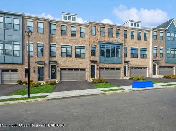 3 Blaisdell Ct, Middletown, NJ 07748