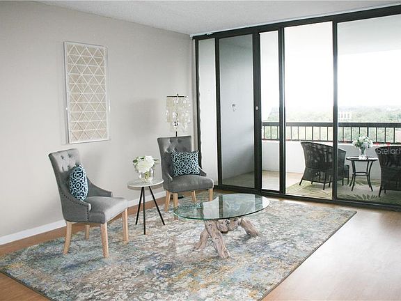 4th image of 30 Turner St APT 901