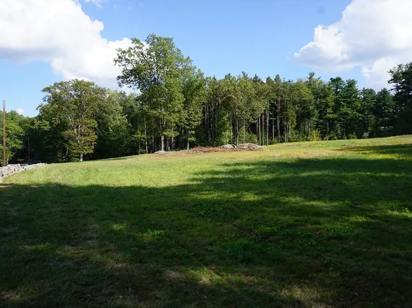 25 Madigan Ln, Harvard, MA 01451