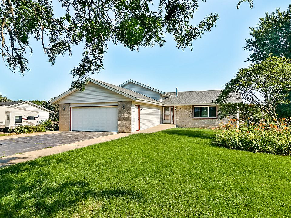 6984 Squaw Prairie Rd, Belvidere, IL 61008 MLS 12113119 Zillow